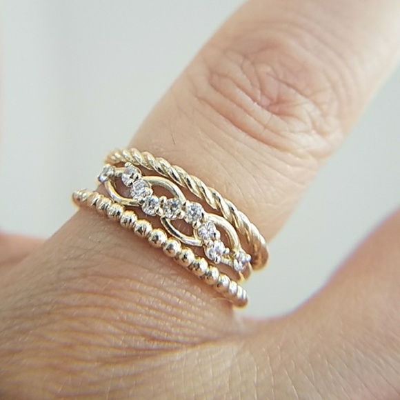 10k Solid Yellow Gold cable Stackable Wedding Band - Picture 3 of 8